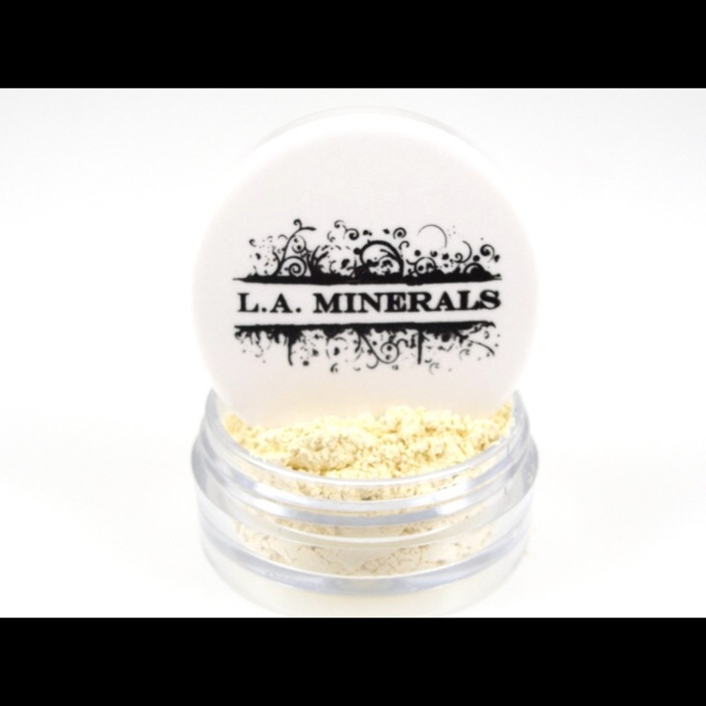 Yellow Concealer by LA Minerals for Dark Circles